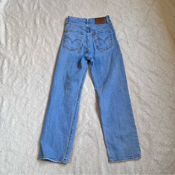 Levi’s premium denim ribcage straight ankle jean - Picture 11 of 12